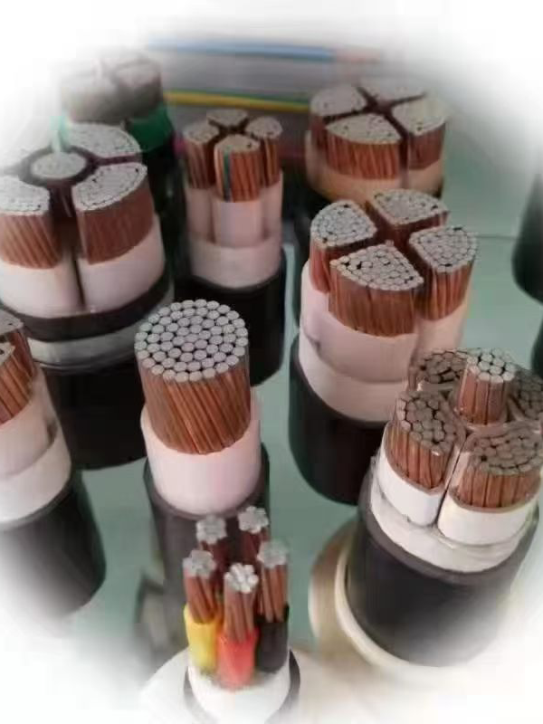 本企业拥有石墨烯碳铝共晶铜包铝导体及电缆专利。降本增效，节能。对比铜电缆降本20%。适用光伏电缆，储能电缆，充电桩等